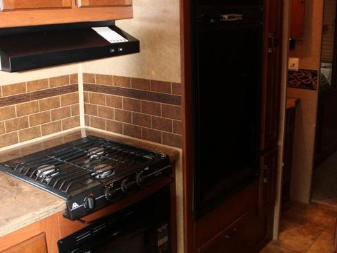 Used 2013 Ford E-450 and Econoline 450 Super Duty w/ Motorhome Prep Pkg image 23