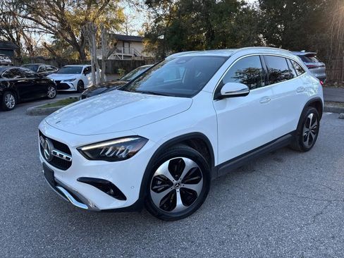 Used 2025 Mercedes-Benz GLA 250 image 2