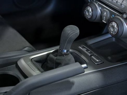 Used 2015 Chevrolet Camaro Z/28 RWD image 42