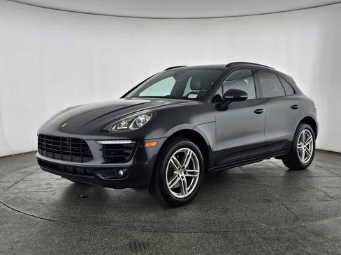 Used 2017 Porsche Macan image 7