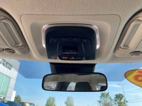 Used 2025 Toyota Corolla LE FWD image 16