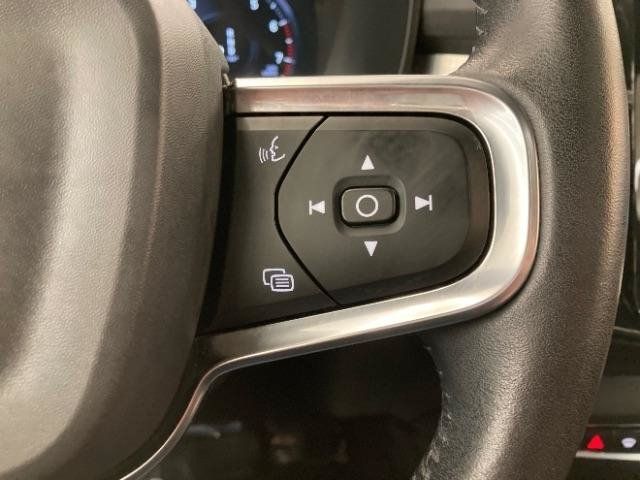 Used 2019 Volvo XC40 T5 Momentum AWD/4WD image 31