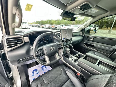 Used 2024 Toyota Tundra Limited image 10