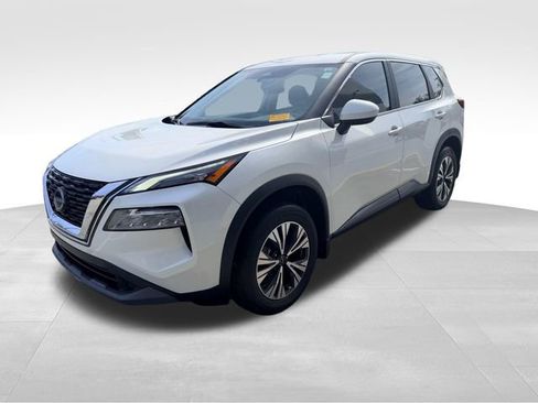 Used 2023 Nissan Rogue SV image 1