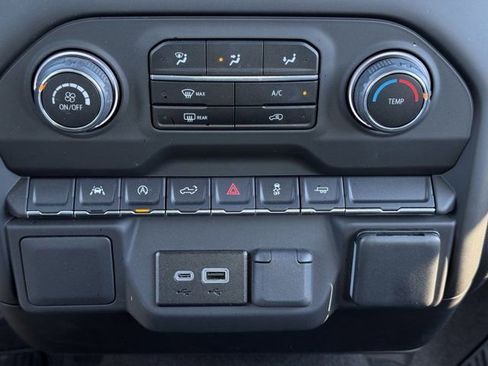 Used 2025 Chevrolet Silverado 1500 Custom w/ Turbomax Blackout Package image 15