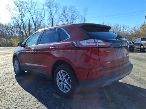 Used 2022 Ford Edge SEL w/ Convenience Package image 7