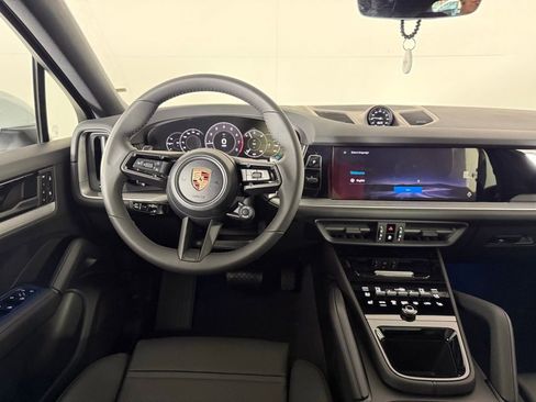 New 2026 Porsche Cayenne Coupe image 22