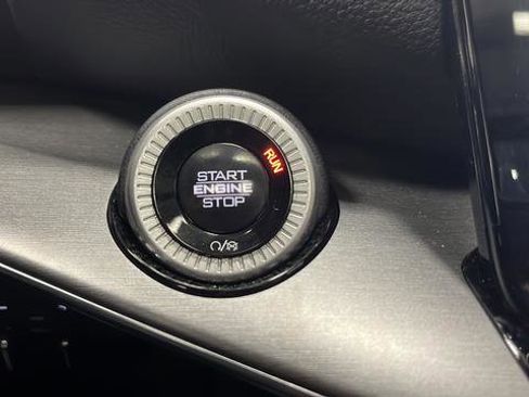 Used 2024 Jeep Wagoneer L Series II w/ Convenience Group I image 27