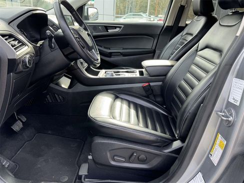 Used 2024 Ford Edge SEL image 19