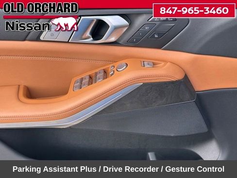 Used 2022 BMW X7 xDrive40i w/ Premium Package AWD/4WD image 10