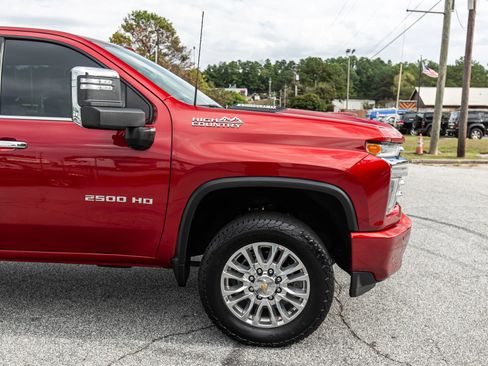 Used 2023 Chevrolet Silverado 2500 High Country w/ Z71 Off-Road Package image 10