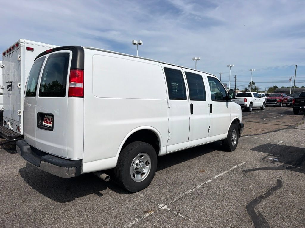 Used 2023 Chevrolet Express 2500 w/ Driver Convenience Package RWD image 3