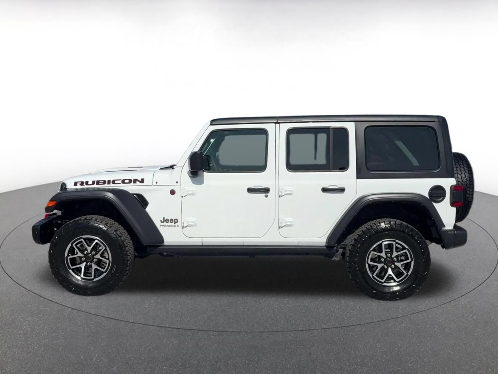 Used 2025 Jeep Wrangler Unlimited Rubicon AWD/4WD image 8