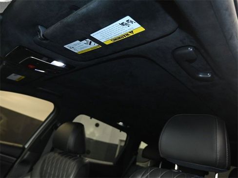 Used 2022 Hyundai Santa Fe Calligraphy image 2