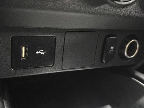 Used 2020 Mitsubishi Outlander Sport ES image 28