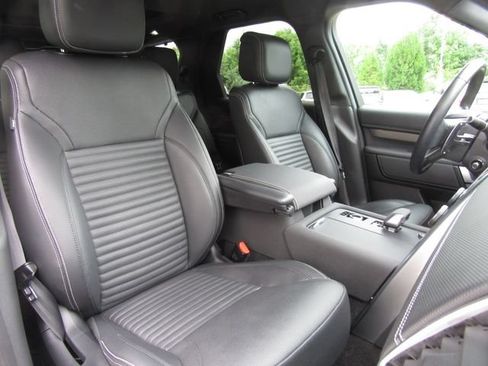 Used 2023 Land Rover Discovery S R-Dynamic AWD/4WD image 21