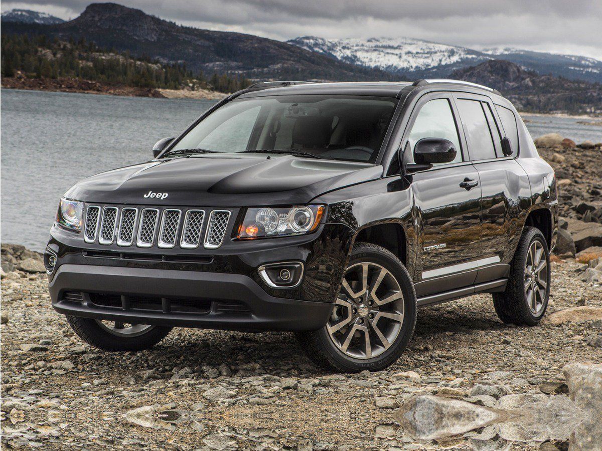 Used 2014 Jeep Compass Latitude w/ Sun/Sound Group AWD/4WD image 1
