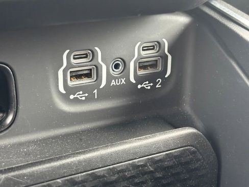 Used 2022 RAM 1500 Big Horn AWD/4WD image 31