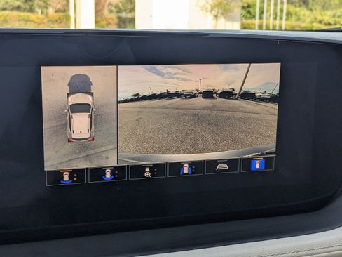 Used 2024 Buick Encore GX Avenir w/ Avenir Technology Package image 26