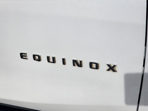 Used 2018 Chevrolet Equinox LT image 7