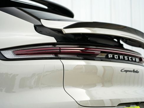 Used 2024 Porsche Cayenne Turbo image 71