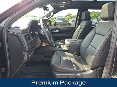 Used 2024 Chevrolet Tahoe High Country w/ Premium Package AWD/4WD image 2