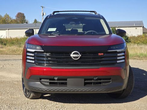 Used 2026 Nissan Kicks SR w/ Cold Weather Package image 7