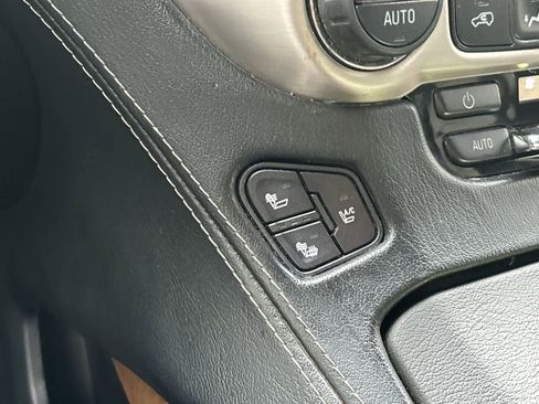 Used 2015 GMC Yukon Denali w/ Open Road Package image 21