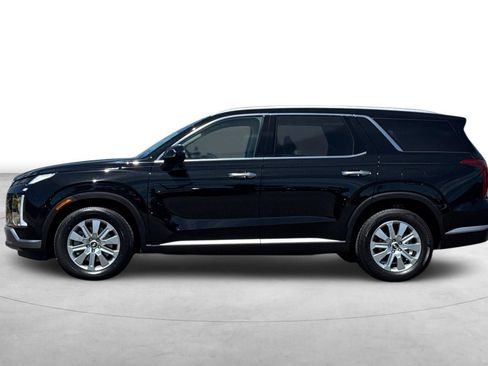 Used 2024 Hyundai Palisade SEL FWD image 3