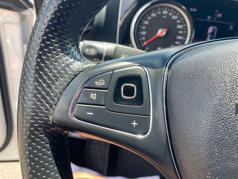 Used 2018 Mercedes-Benz E 300 image 20