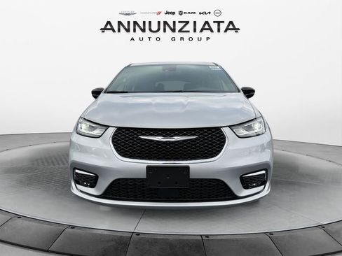 New 2026 Chrysler Pacifica Select image 8