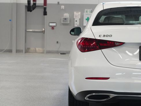 Used 2023 Mercedes-Benz C 300 4MATIC Sedan image 11