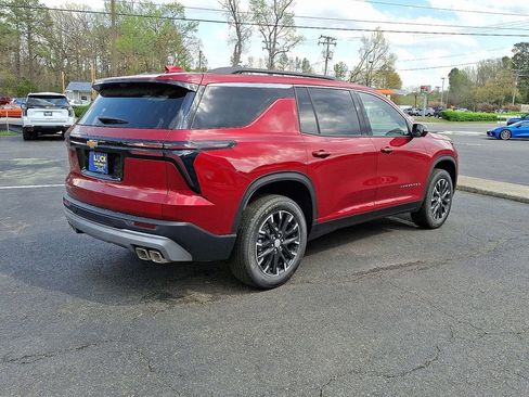 New 2026 Chevrolet Traverse LT w/ Sun and Wheel Package FWD image 4