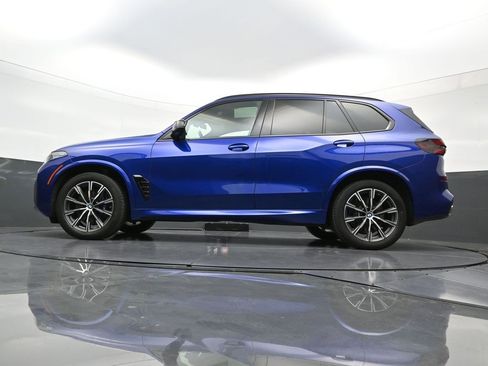 Used 2025 BMW X5 M60i image 28