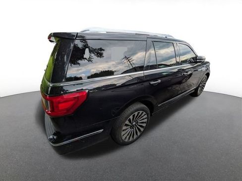 Used 2019 Lincoln Navigator Reserve AWD/4WD image 6