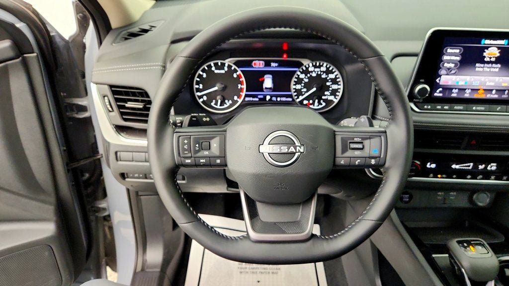 Used 2026 Nissan Rogue SV w/ Cold Weather Package AWD/4WD image 13
