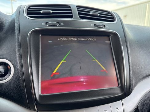 Used 2014 Dodge Journey Limited w/ Driver Convenience Group FWD image 19