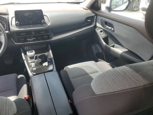Certified 2023 Nissan Rogue SV FWD image 24