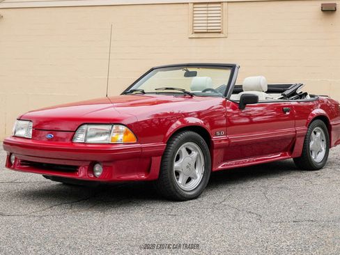 Used 1989 Ford Mustang GT RWD image 14