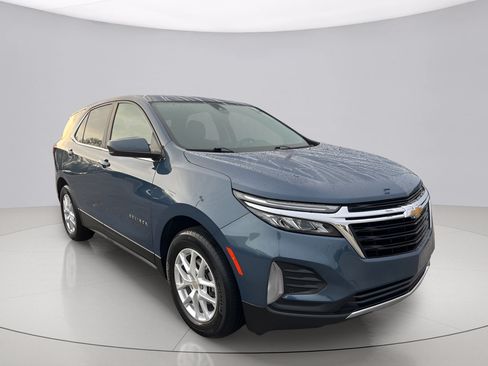 Used 2024 Chevrolet Equinox LT FWD image 1