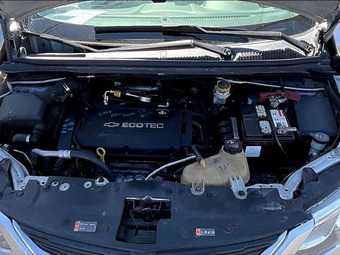 Used 2017 Chevrolet Sonic LT image 10