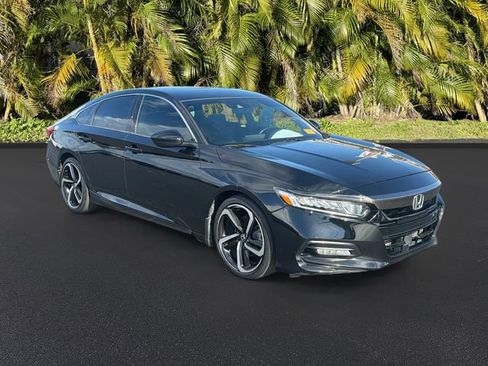 Used 2020 Honda Accord Sport image 2