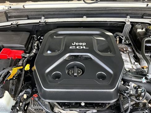 Used 2021 Jeep Wrangler Unlimited Sport AWD/4WD image 33