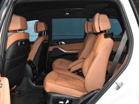 New 2026 BMW X7 xDrive40i w/ Executive Package image 17