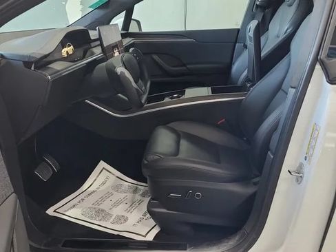 Used 2023 Tesla Model X AWD/4WD image 3