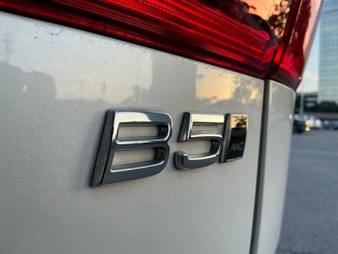 Certified 2024 Volvo XC60 B5 Core w/ Protection Package Premier AWD/4WD image 26