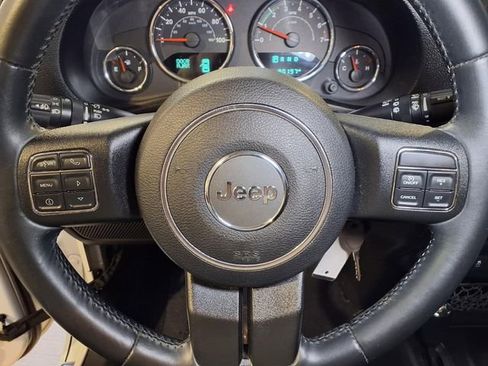 Used 2015 Jeep Wrangler Sport w/ Connectivity Group image 9