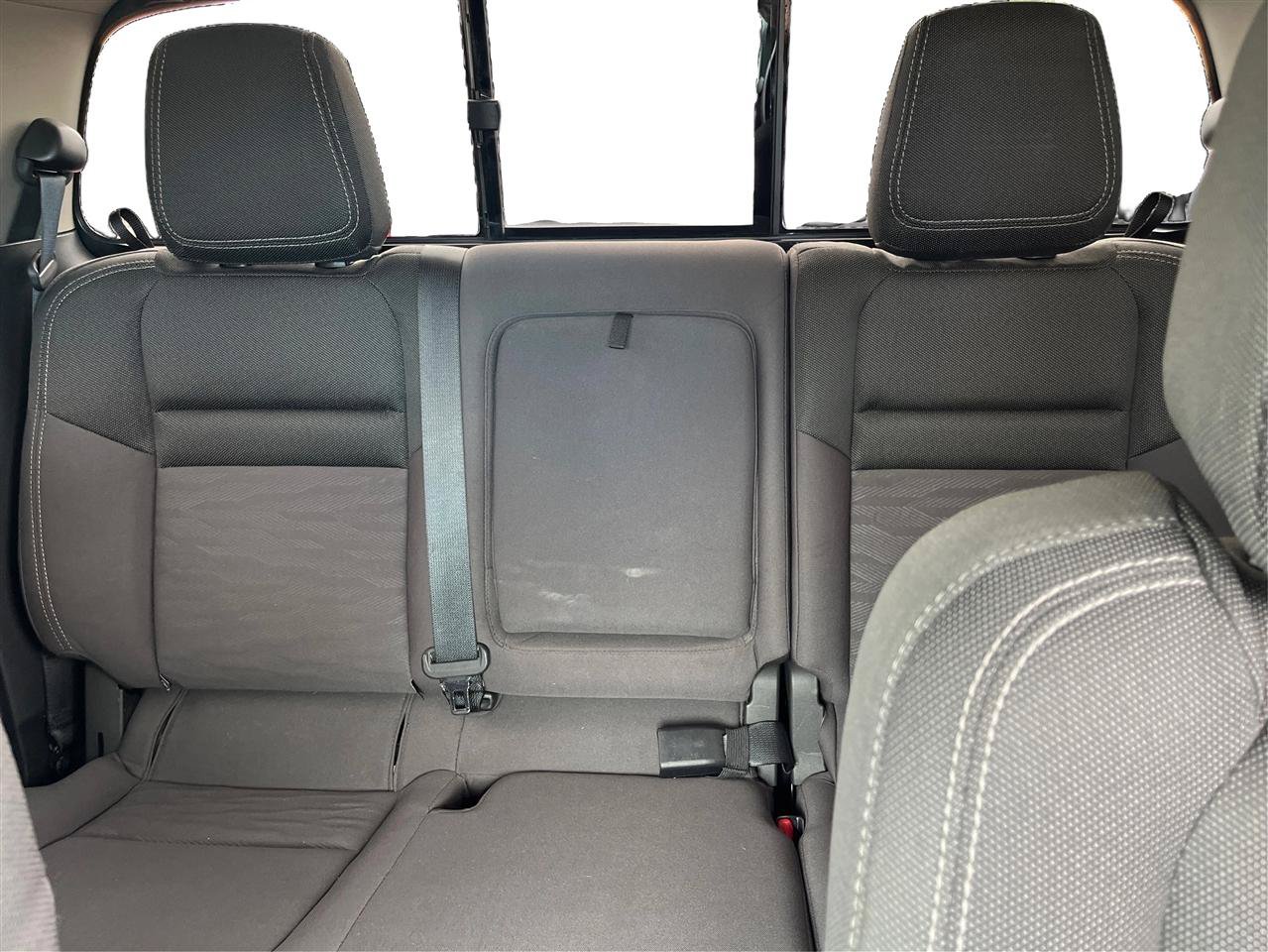 Used 2022 Nissan Frontier SV RWD image 15