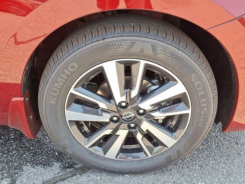 New 2025 Nissan Versa SV w/ Trunk Package image 5