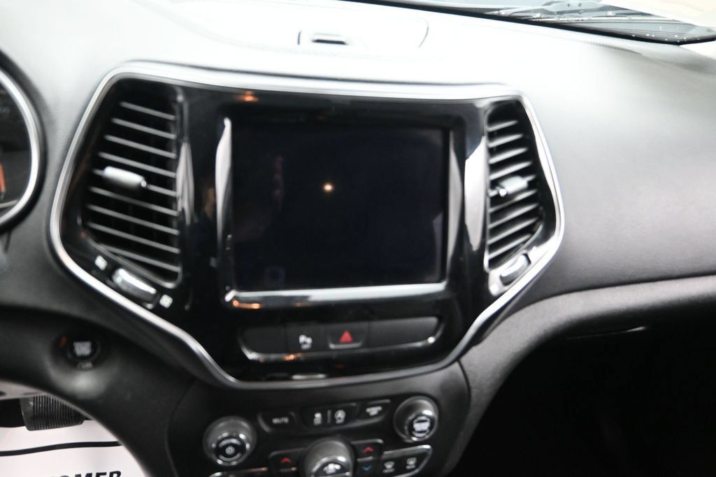 Used 2020 Jeep Cherokee Limited FWD image 14